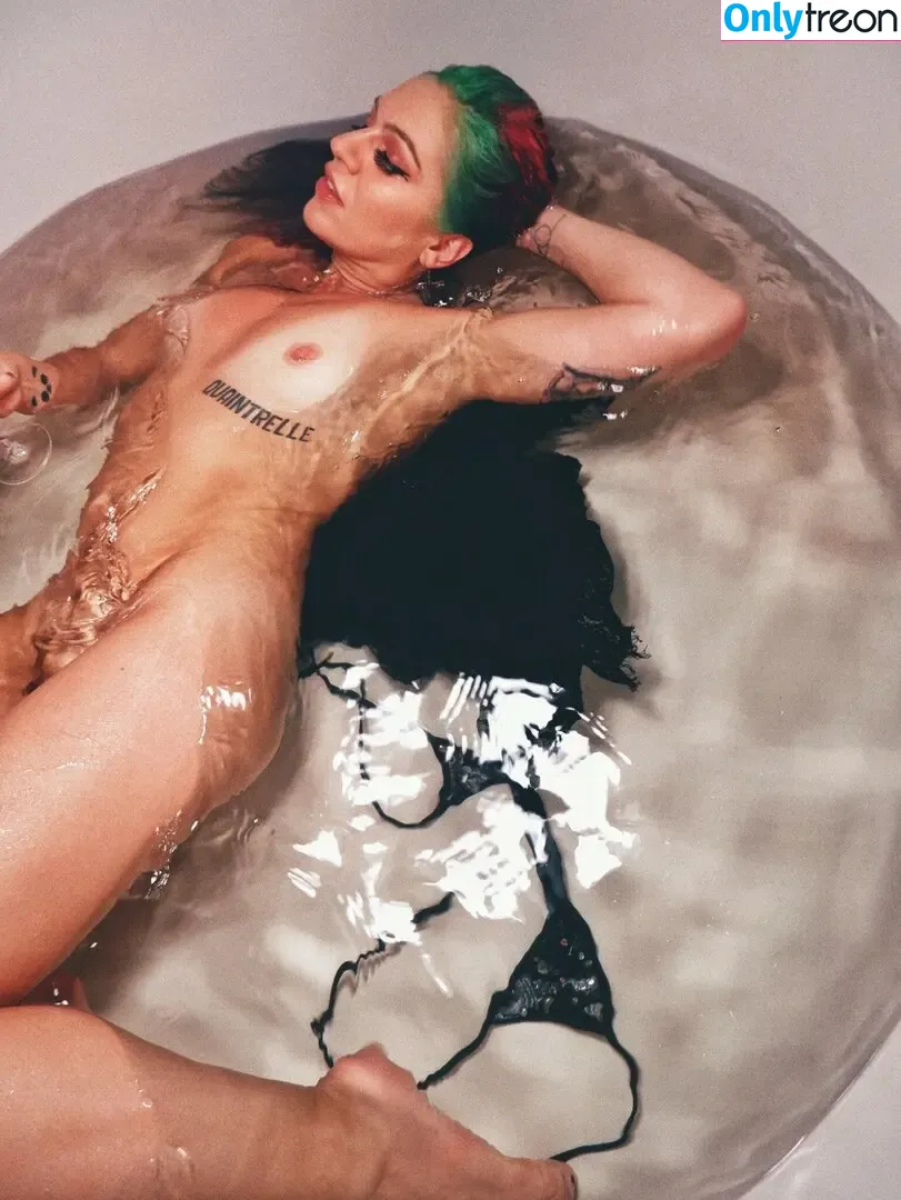 Dr. Timaree Leigh nude photo #0024 (drtimaree / honeytree.evileye / timbalingling)