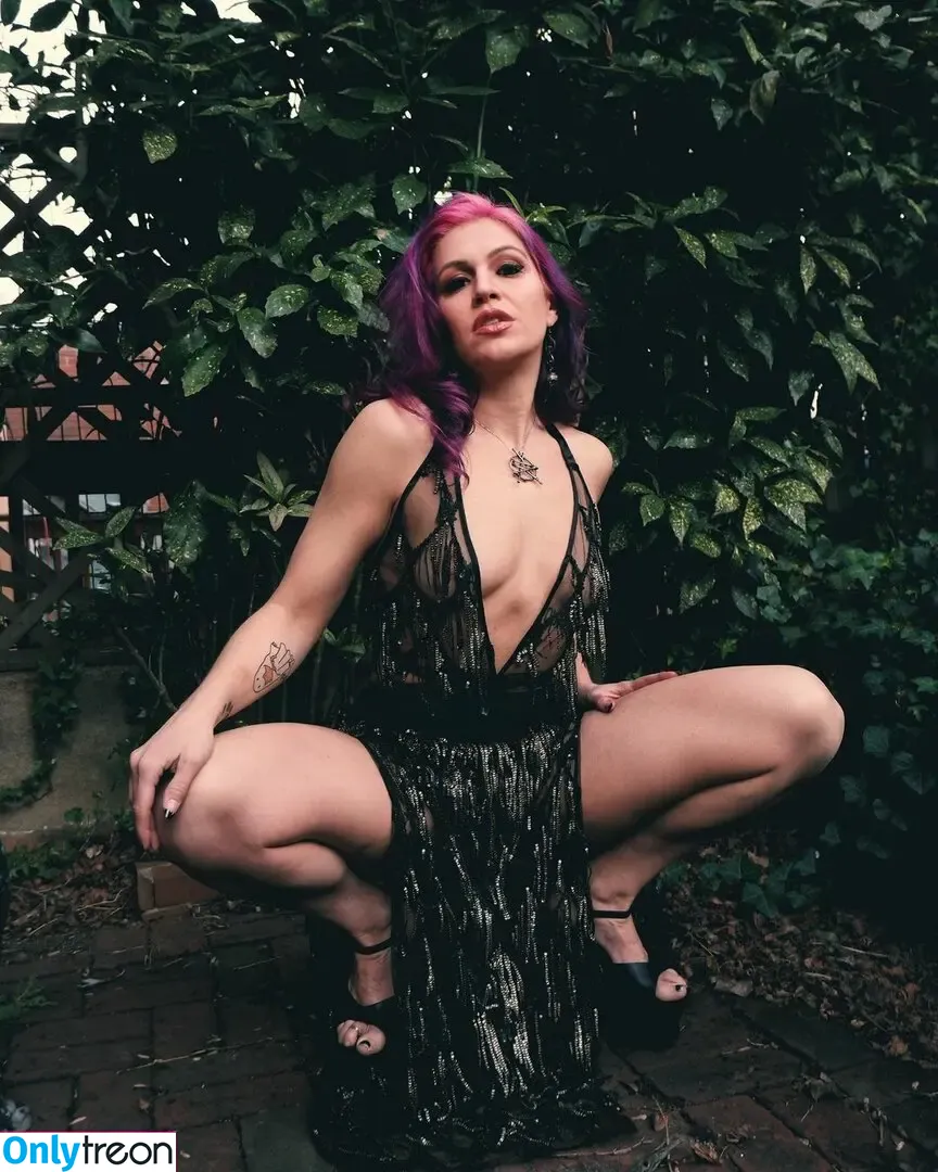 Dr. Timaree Leigh nude photo #0063 (drtimaree / honeytree.evileye / timbalingling)
