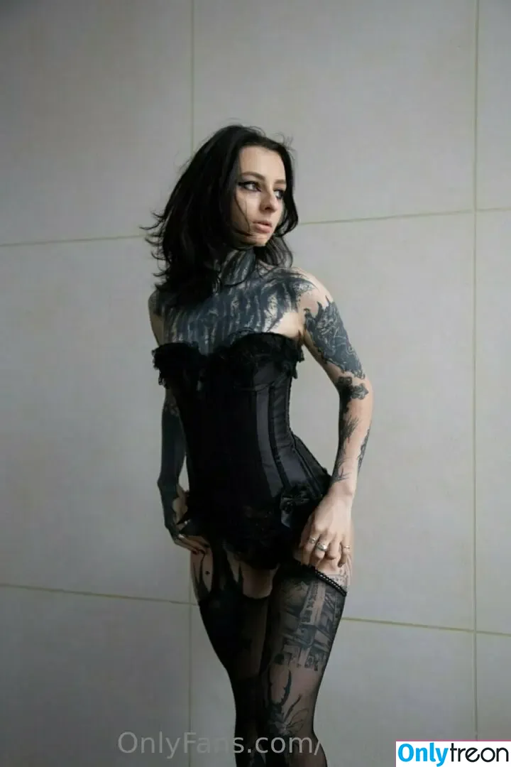 draken_lady nude photo #0020 (Lust Dragon / iamthedragonlady / yo-landi_black)