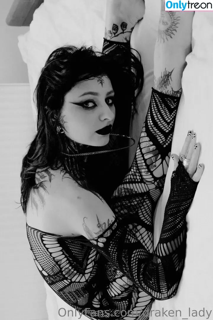 draken_lady nude photo #0213 (Lust Dragon / iamthedragonlady / yo-landi_black)