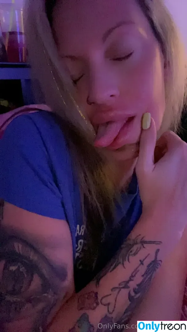 dslkennedi nude photo #0119 (domkennedi)