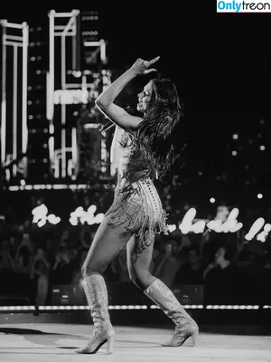 Dua Lipa / dualipa / newsong nude photo #9508