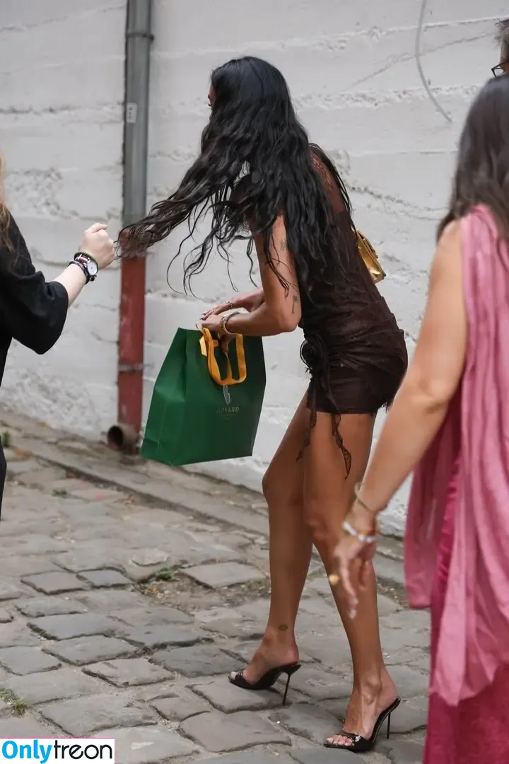 Dua Lipa nude photo #9327 (dualipa / newsong)