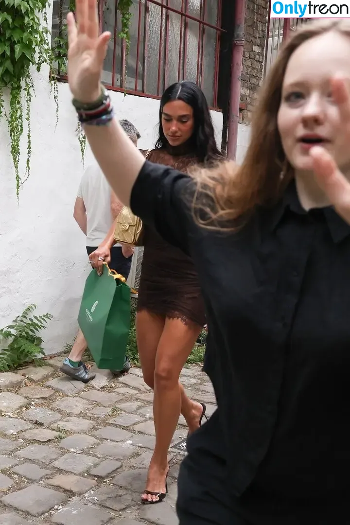 Dua Lipa nude photo #9334 (dualipa / newsong)