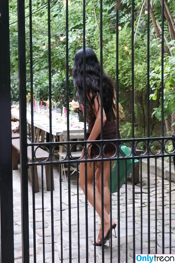 Dua Lipa nude photo #9340 (dualipa / newsong)