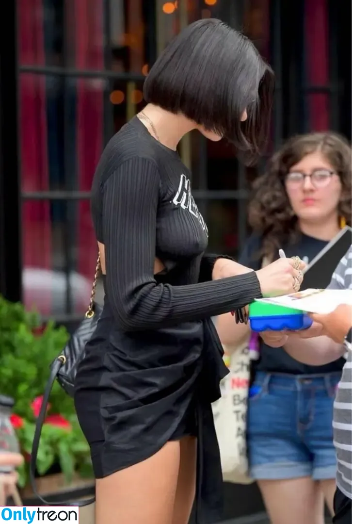 Dua Lipa nude photo #9418 (dualipa / newsong)