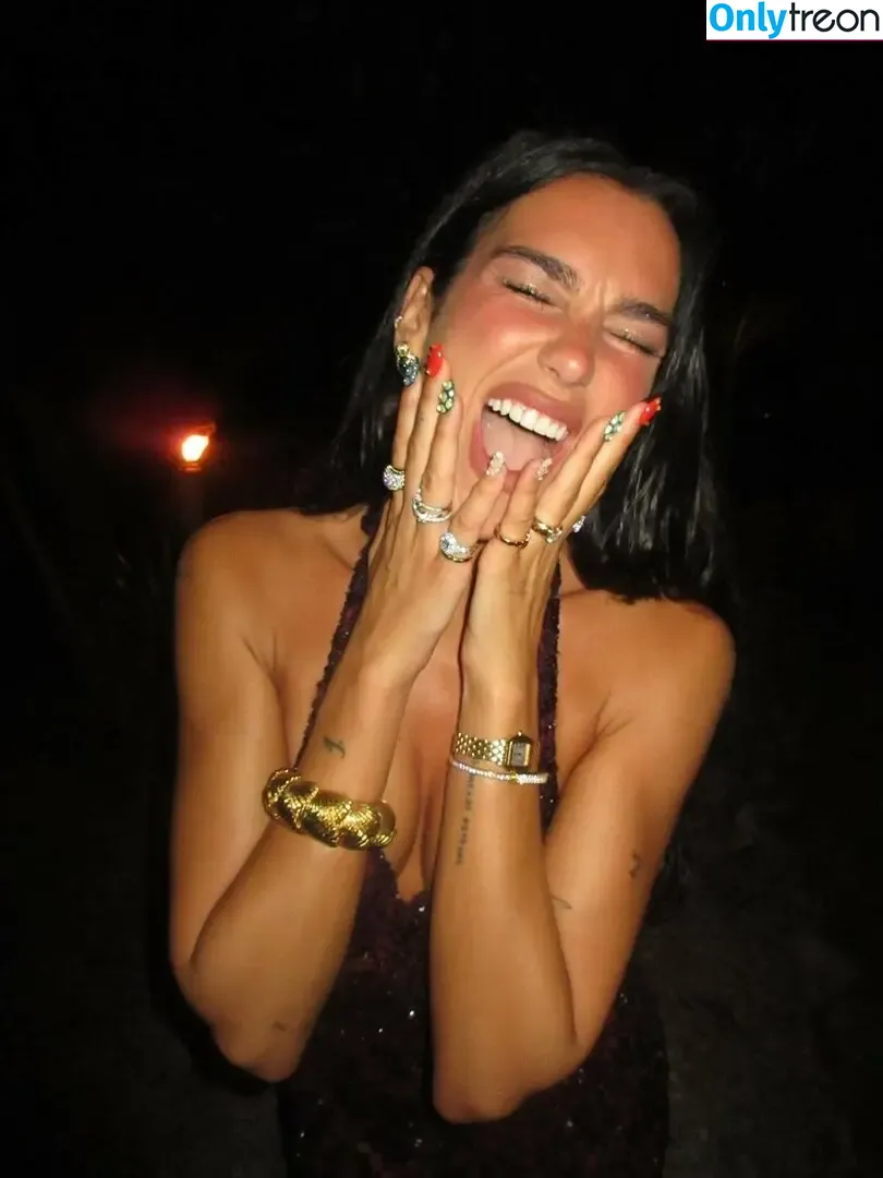Dua Lipa nude photo #9580 (dualipa / newsong)