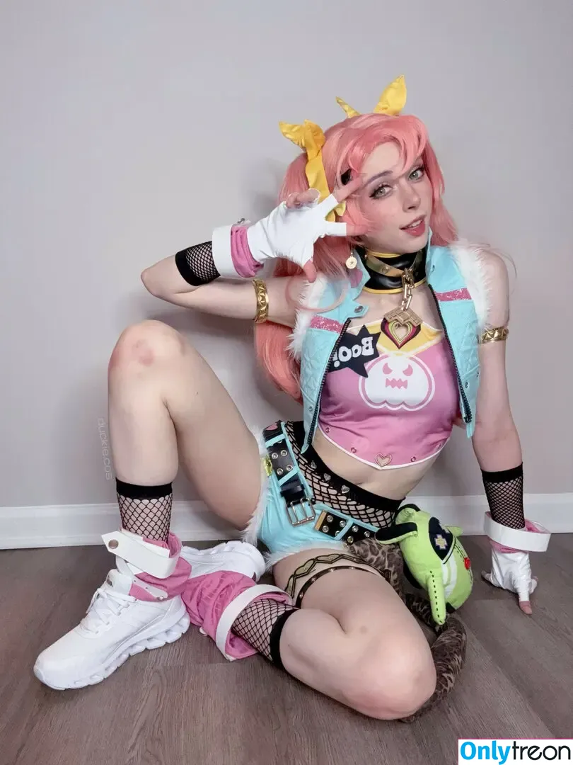Duckie.Cos nude photo #0333 (Lexi / darlingducky / duckie_cos)