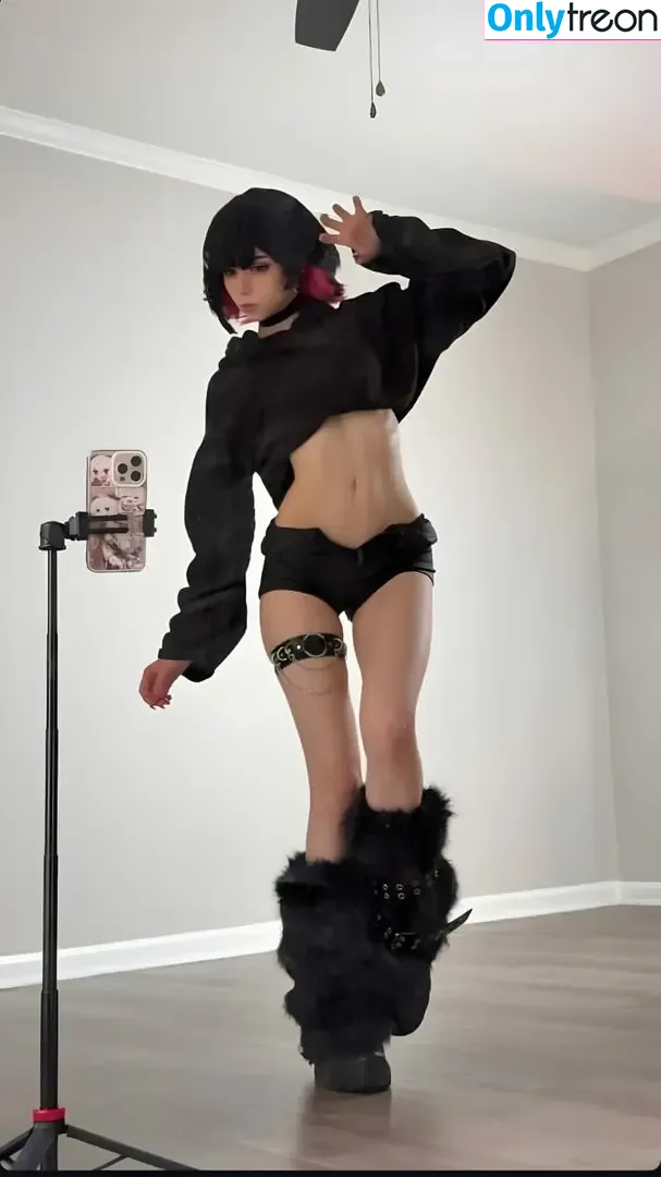 Duckie.Cos nude photo #0379 (Lexi / darlingducky / duckie_cos)