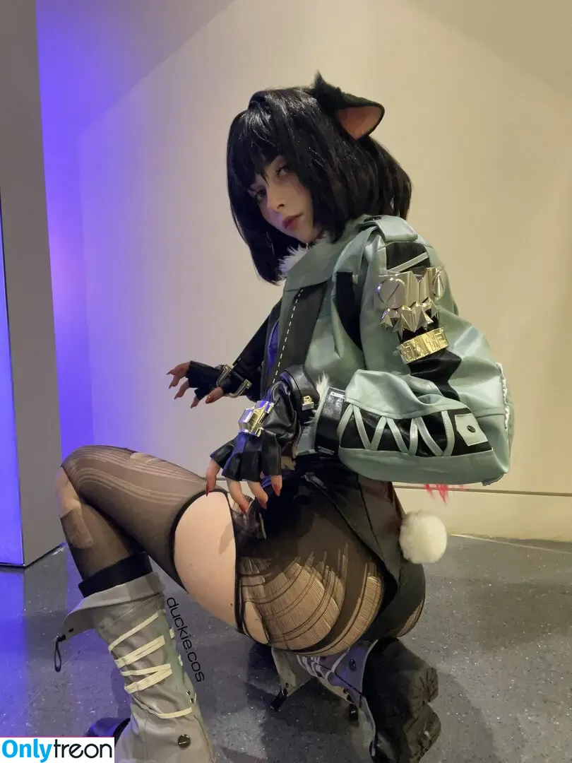Duckie.Cos nude photo #0402 (Lexi / darlingducky / duckie_cos)