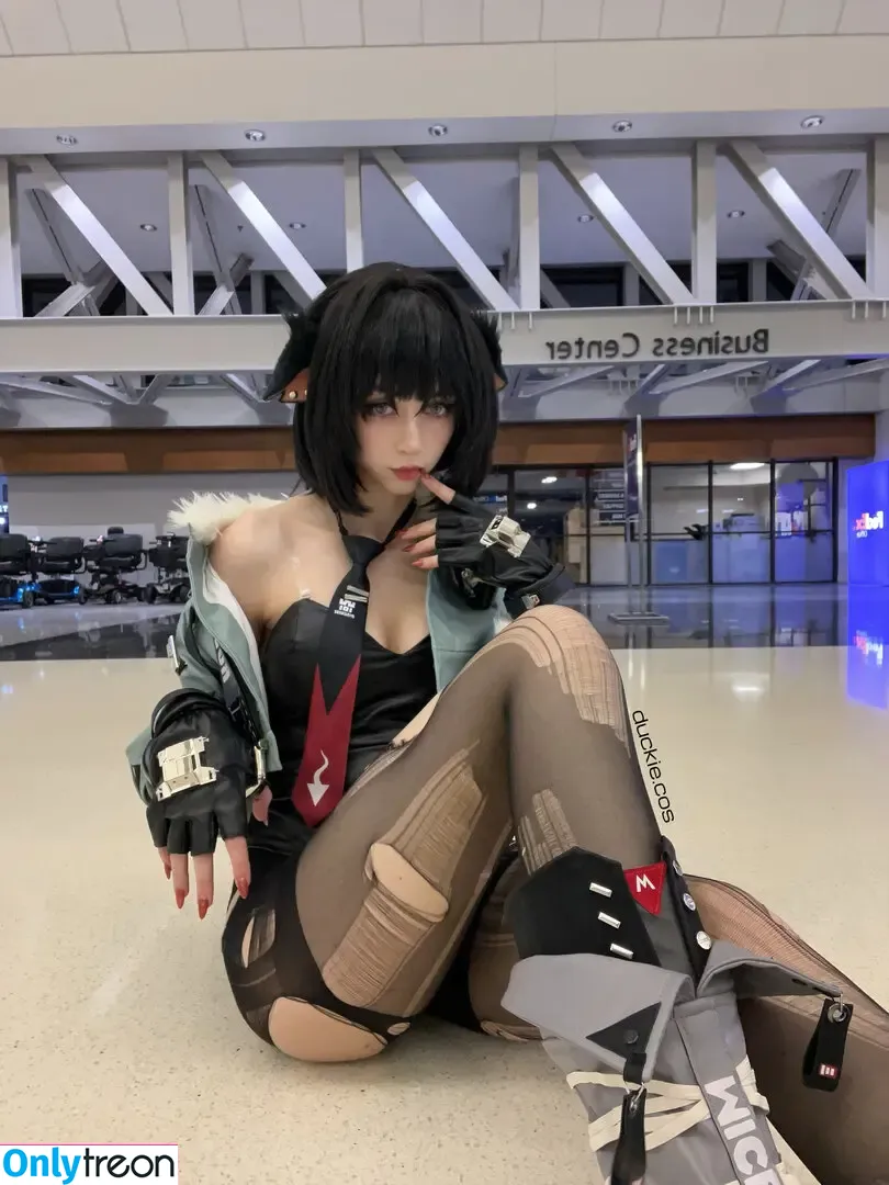Duckie.Cos nude photo #0413 (Lexi / darlingducky / duckie_cos)