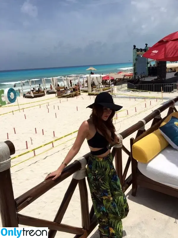 Dulce Maria nude photo #0239 (dulcemar19 / dulcemaria)