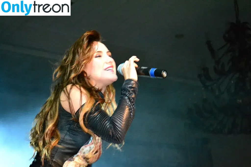 Dulce Maria nude photo #0272 (dulcemar19 / dulcemaria)
