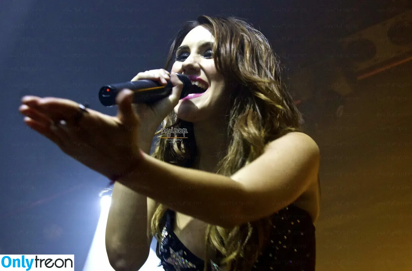 Dulce Maria nude photo #0600 (dulcemar19 / dulcemaria)