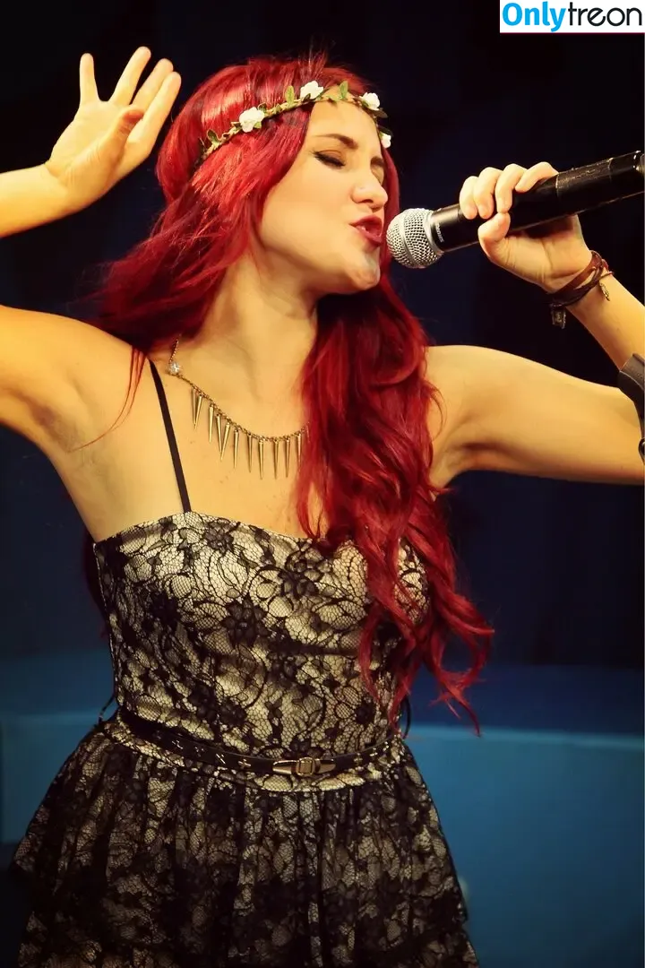 Dulce Maria nude photo #0606 (dulcemar19 / dulcemaria)