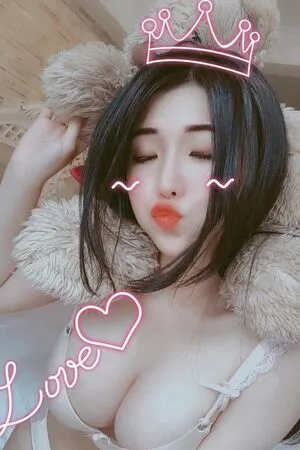 Duyenn Hipp / duyenn.hipp nude photo #0035