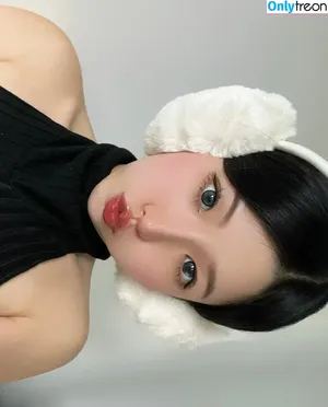 Duyenn Hipp / duyenn.hipp nude photo #0543