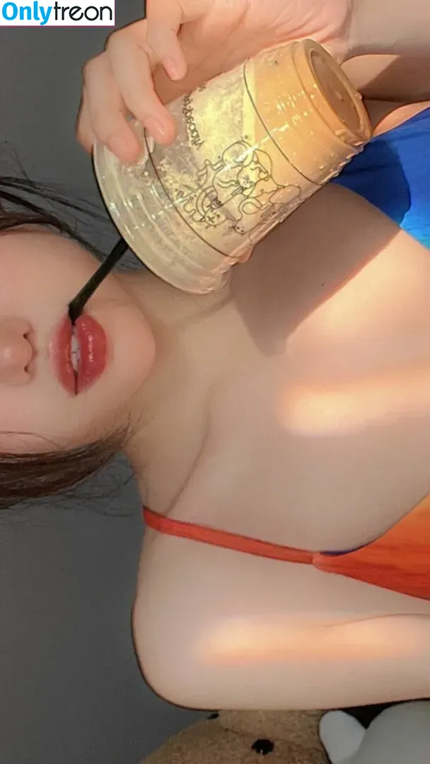 Duyenn Hipp nude photo #0249 (duyenn.hipp)