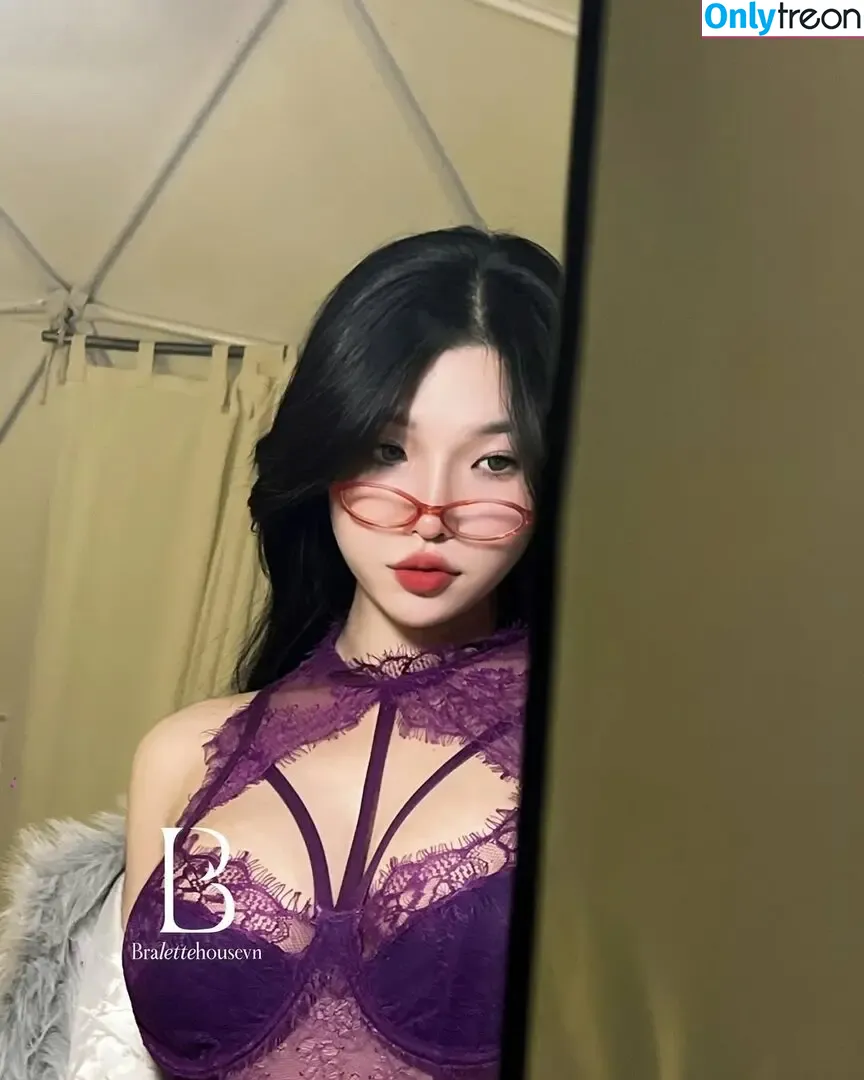 Duyenn Hipp nude photo #0716 (duyenn.hipp)
