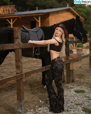 Duygu German / duygu.grmn nude photo #0029