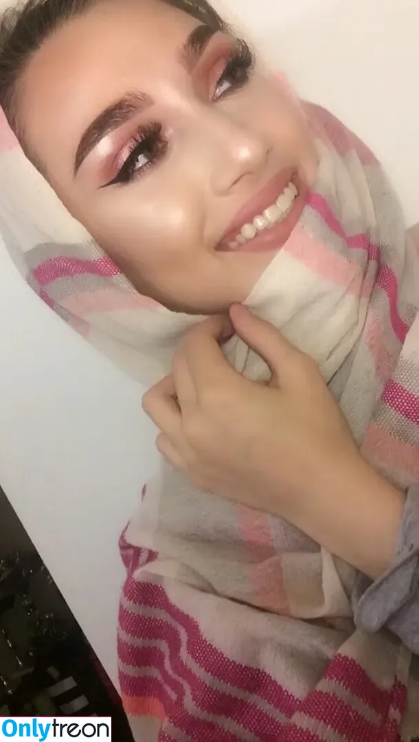 Dxddymayaa nude photo #0014 (Bxbbymayaa / Maya Alrifaie / bxbbym777)