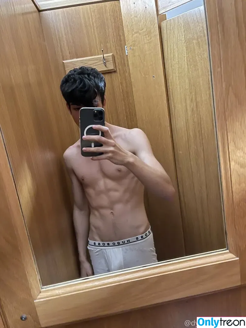 dylan_the_twink nude photo #0040 (dylantheblank)