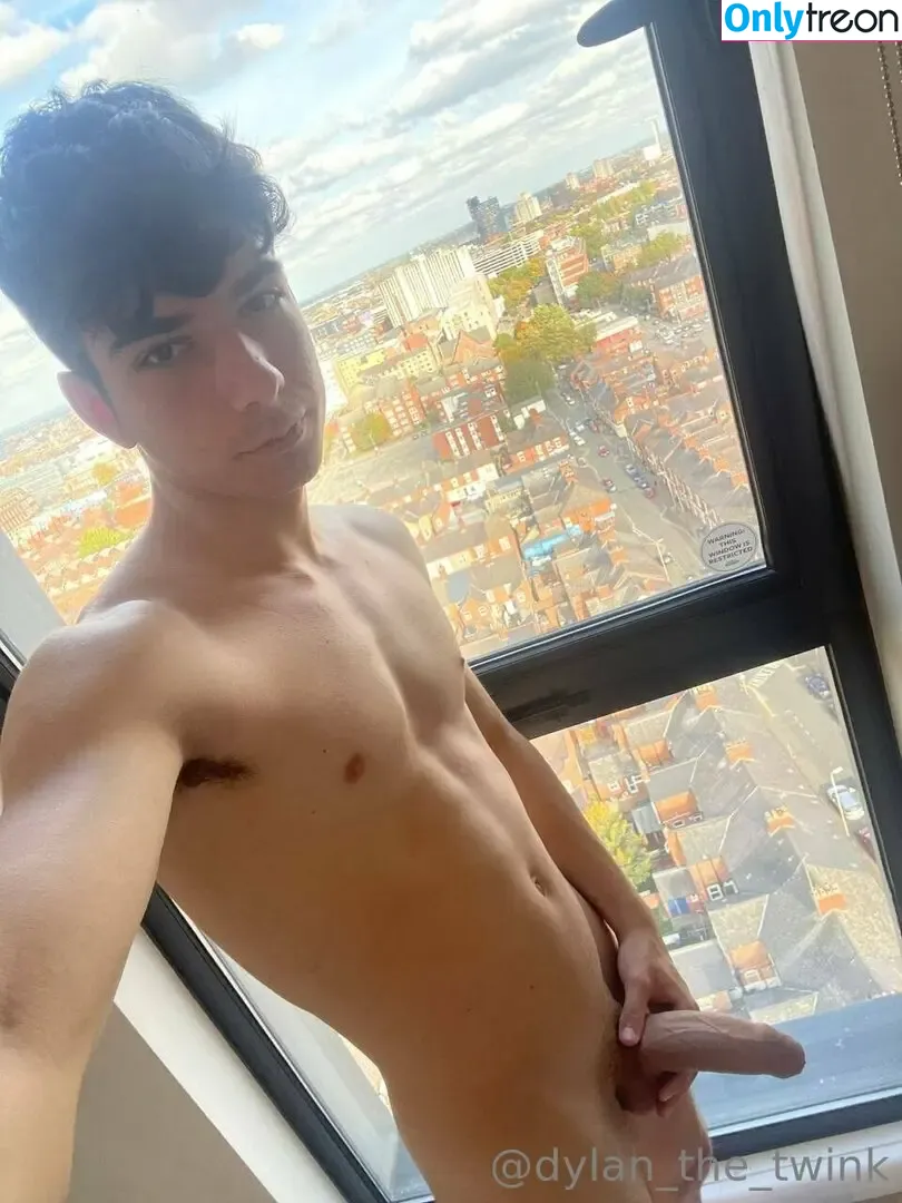 dylan_the_twink nude photo #0076 (dylantheblank)