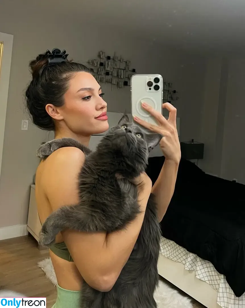 Ece Ozbdk nude photo #0010 (eceozbudak)