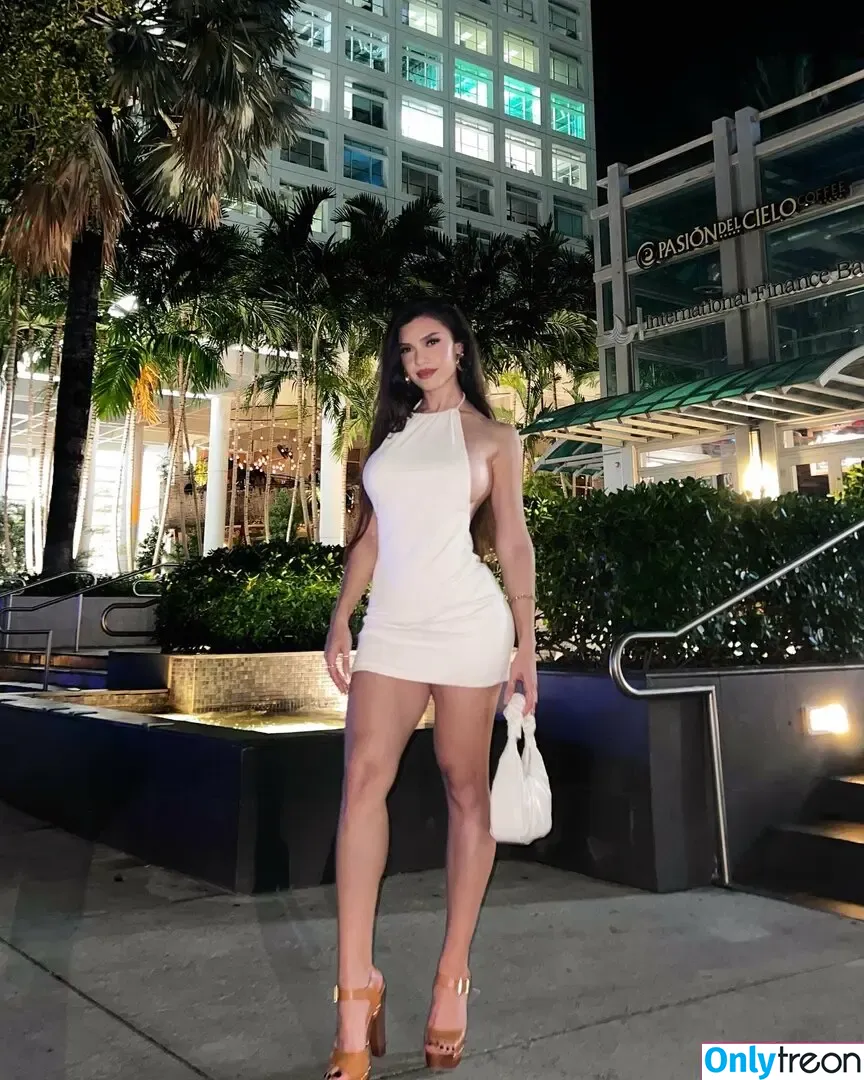 Ece Ozbdk nude photo #0019 (eceozbudak)