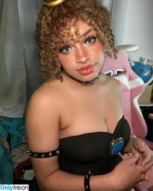 Eden's Garden ASMR / edensgarden / edensgardenasmr / user nude photo #0022