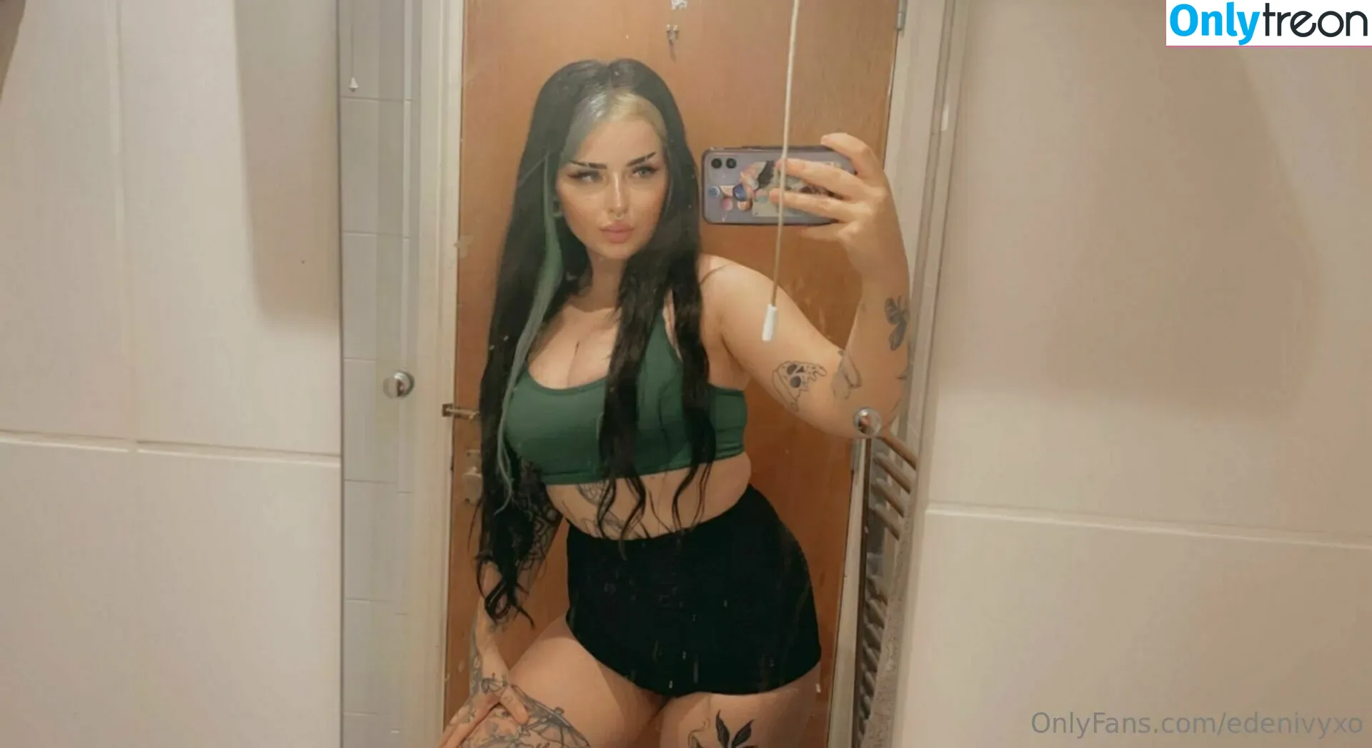 edenivyxo nude photo #0019 (edenivyxx)