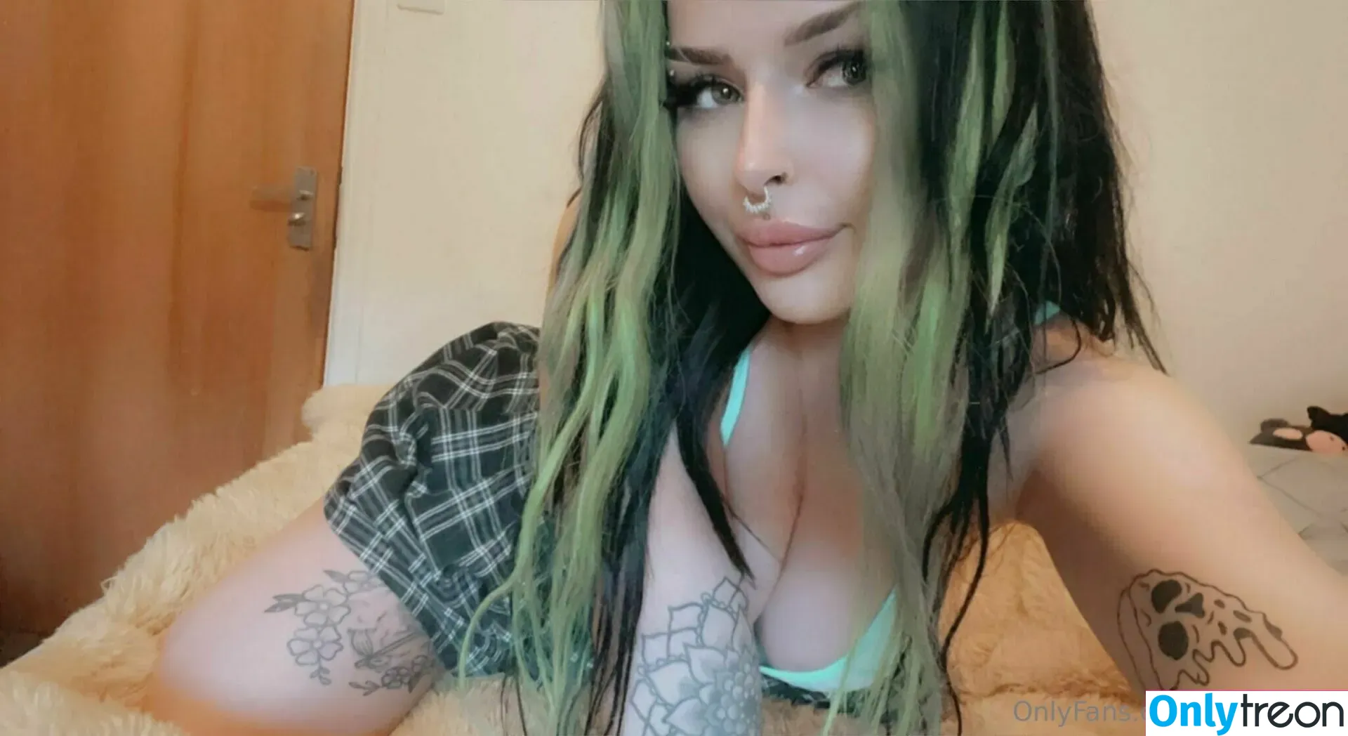 edenivyxo nude photo #0072 (edenivyxx)