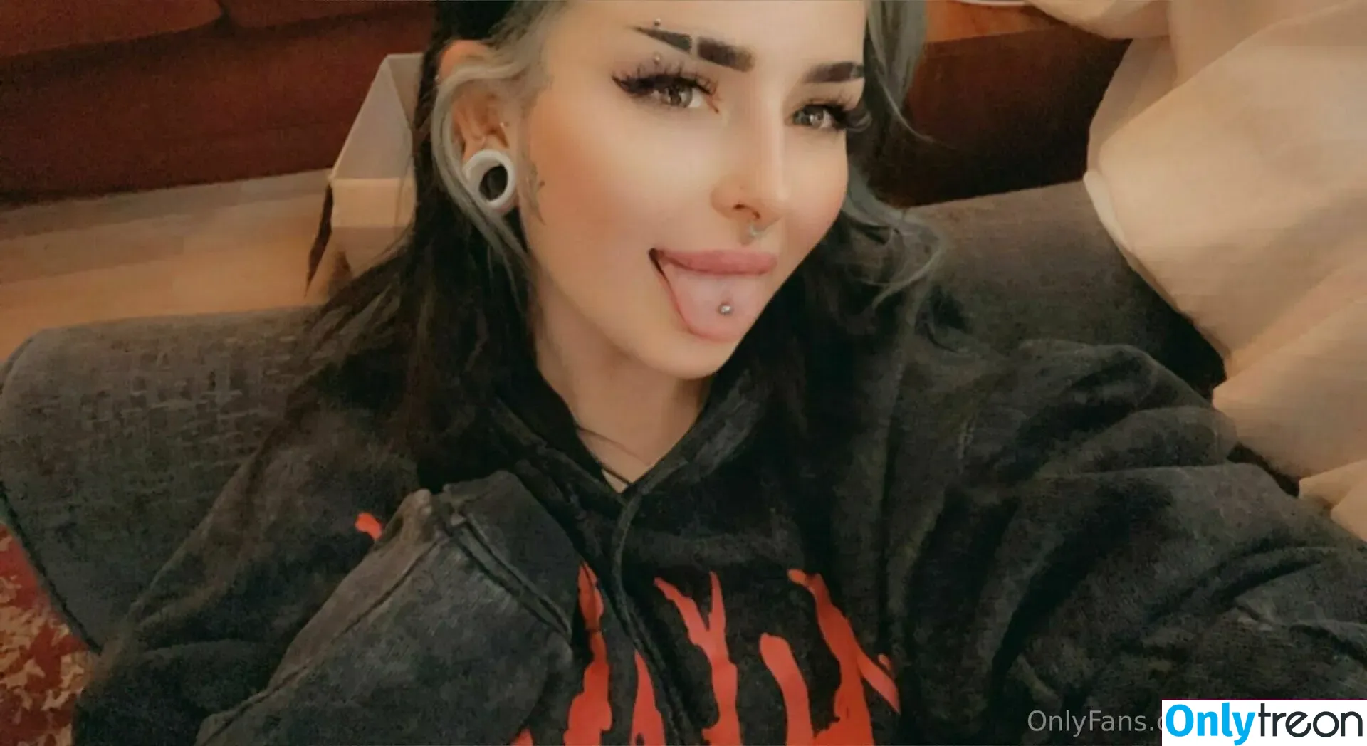 edenivyxo nude photo #0089 (edenivyxx)
