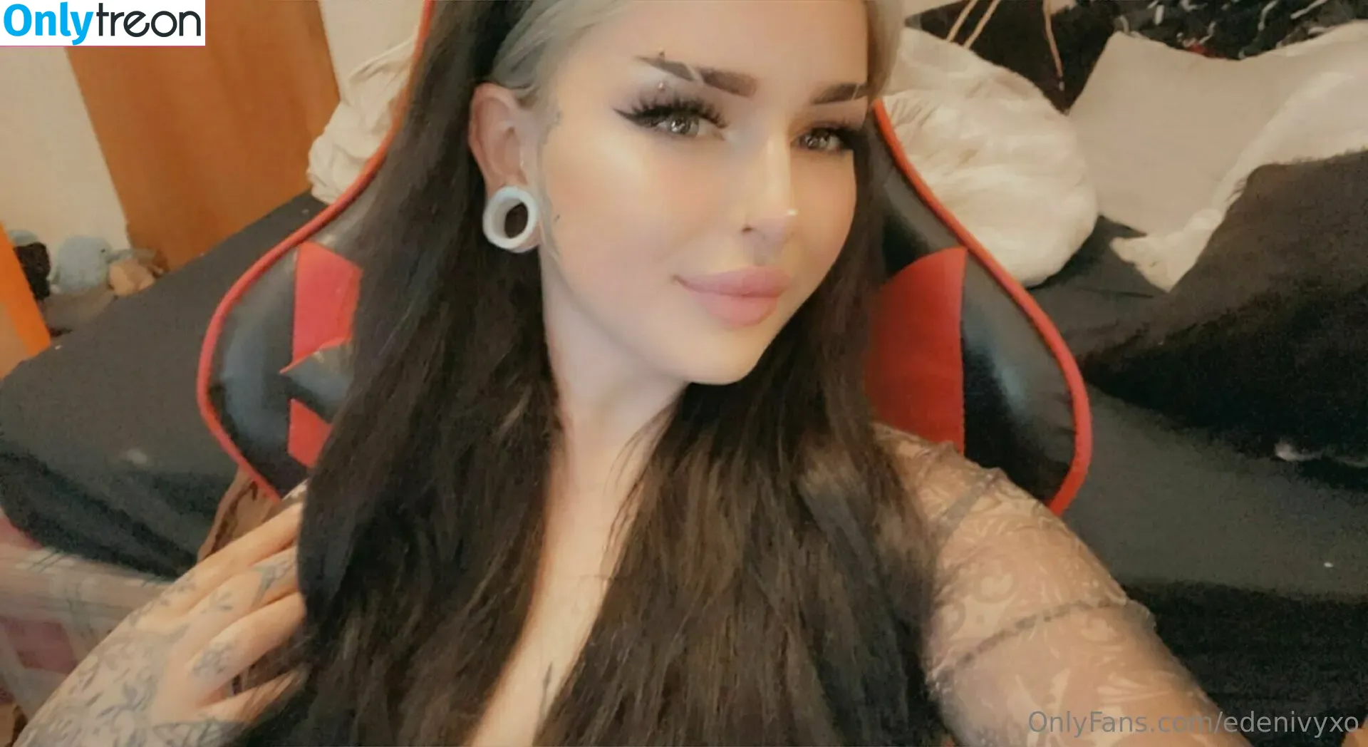 edenivyxo nude photo #0115 (edenivyxx)