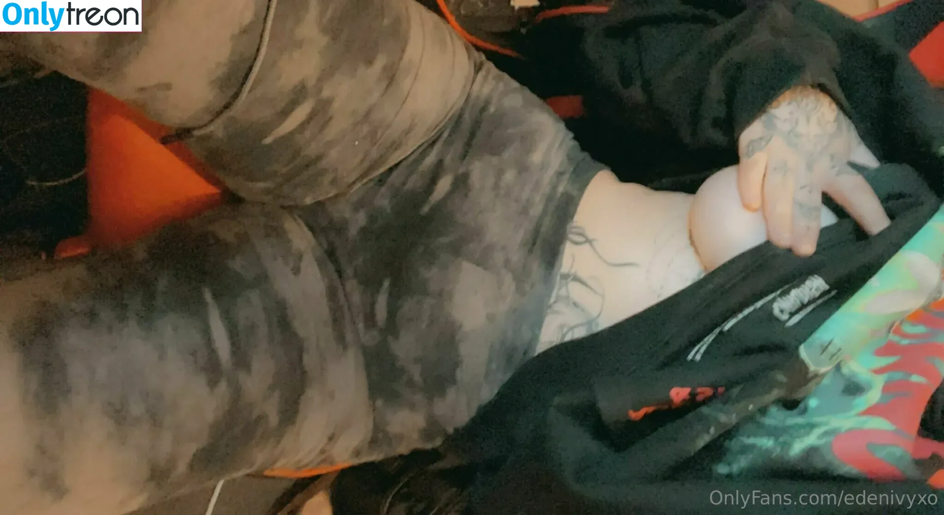 edenivyxo nude photo #0118 (edenivyxx)