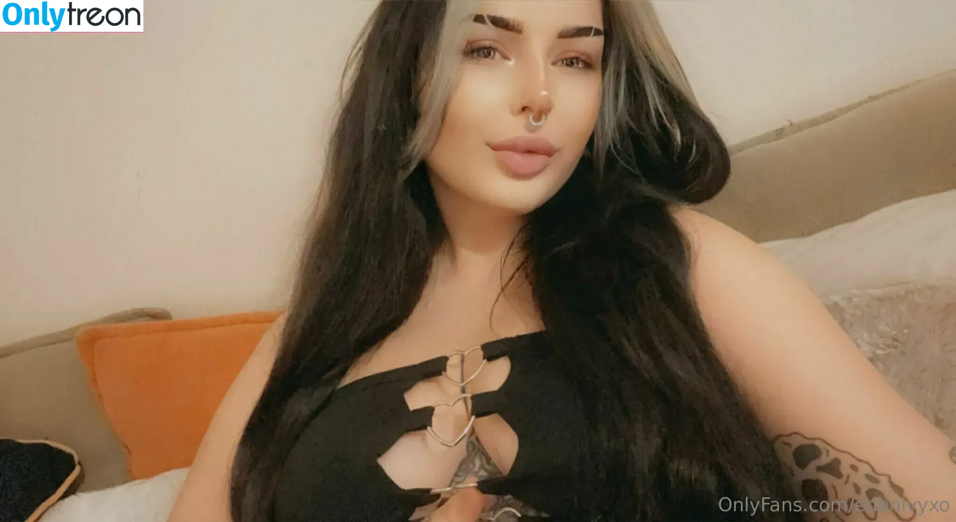 edenivyxo nude photo #0132 (edenivyxx)
