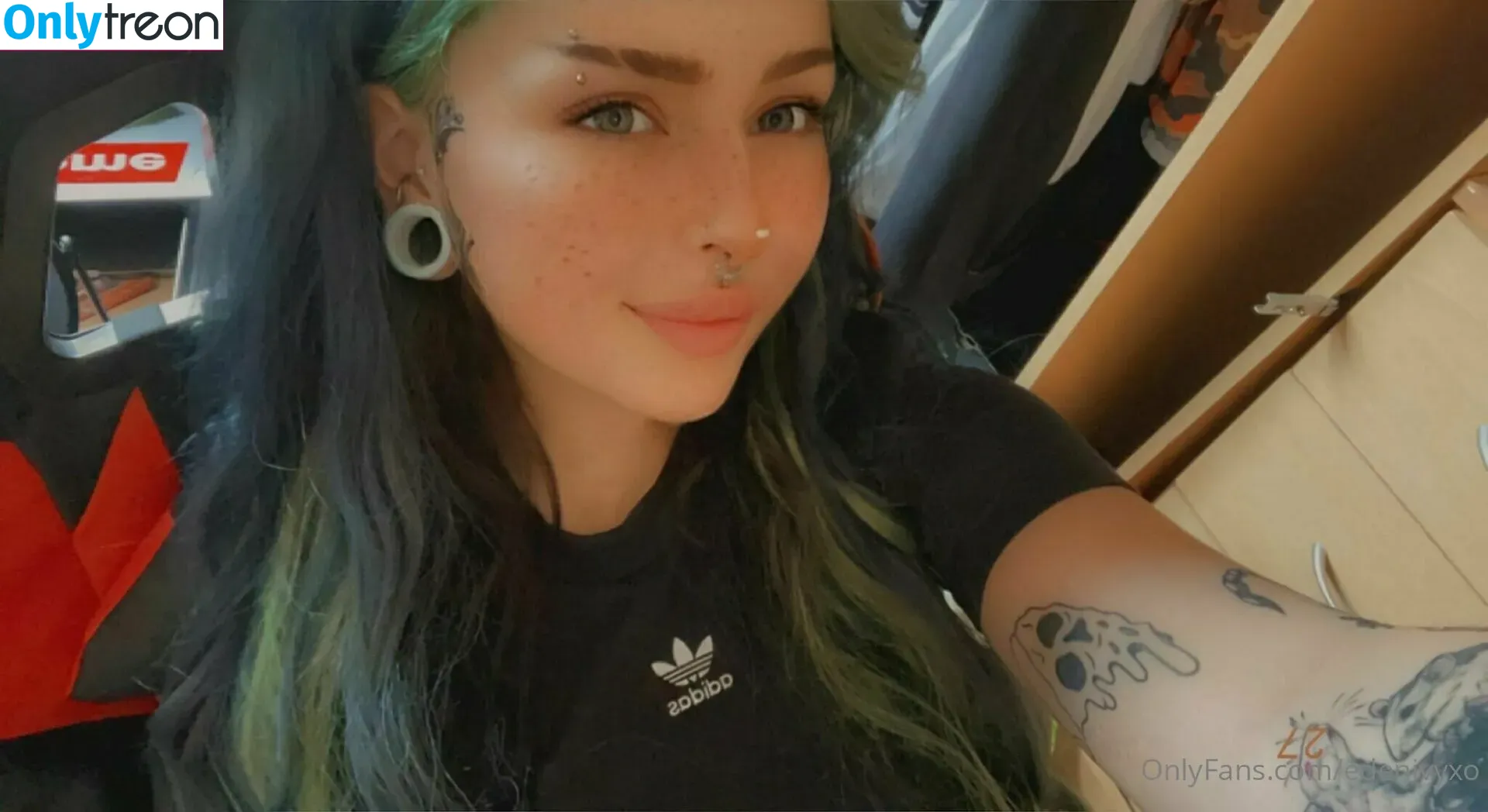 edenivyxo nude photo #0151 (edenivyxx)