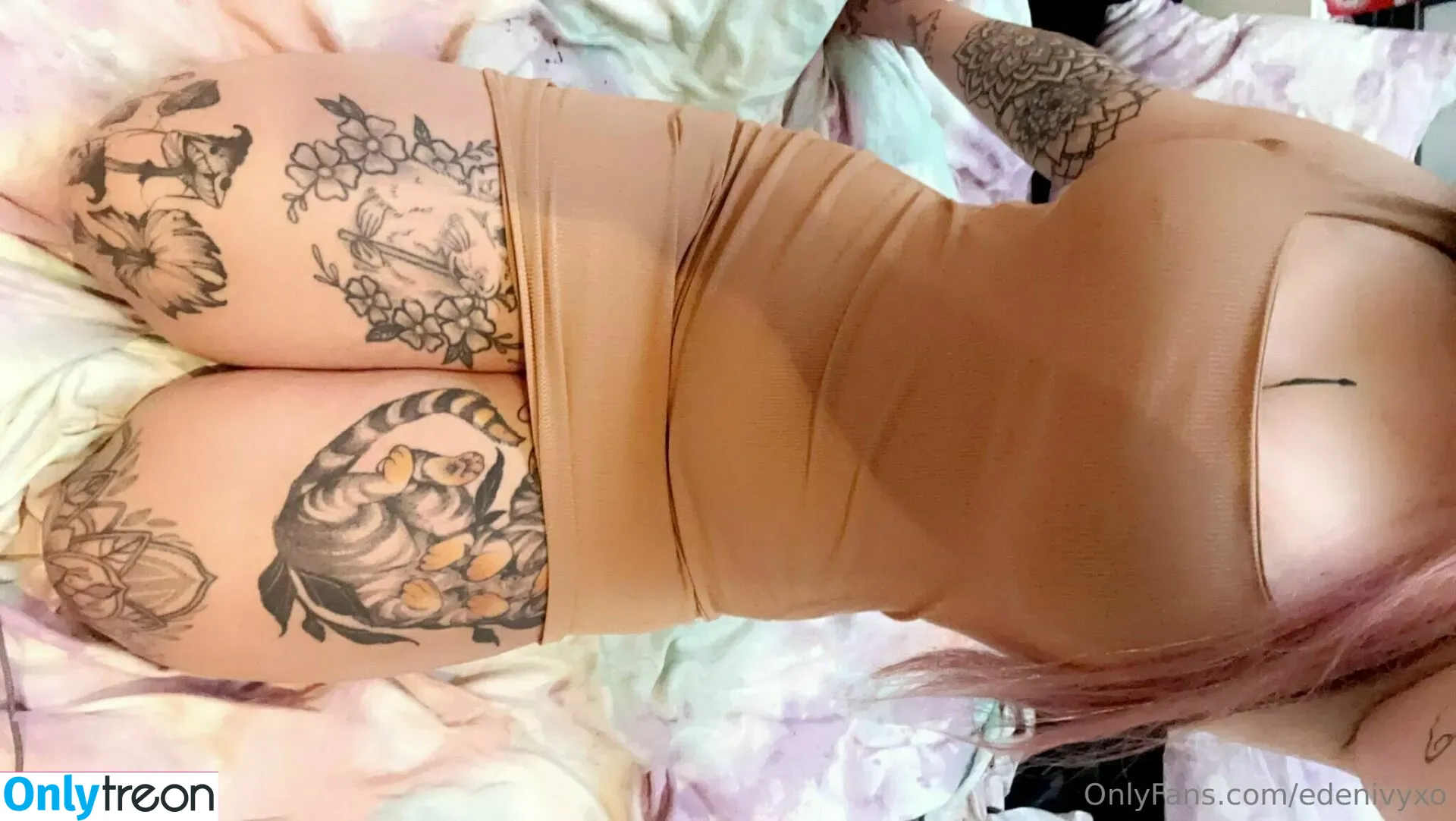 edenivyxo nude photo #0154 (edenivyxx)
