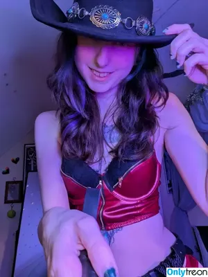 edgykittykat / Knightly / The_Waaa / edgy.kitty nude photo #0045