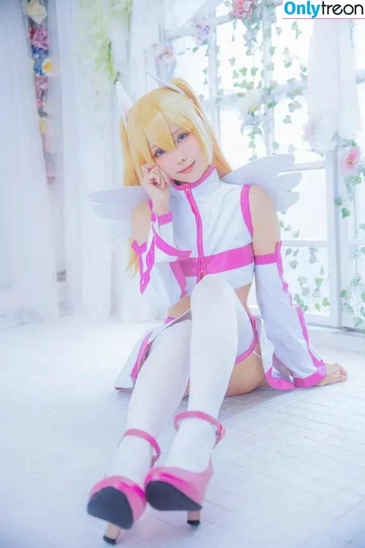eeelyeee (Ely Cosplay) nude photo #0011 (eeelyeee)