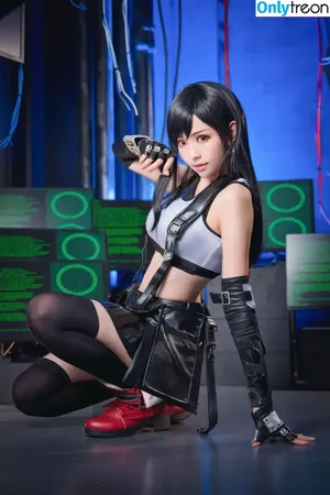 eeelyeee / Ely Cosplay / Ely_eee nude photo #0277