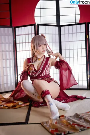 eeelyeee / Ely Cosplay / Ely_eee nude photo #0595