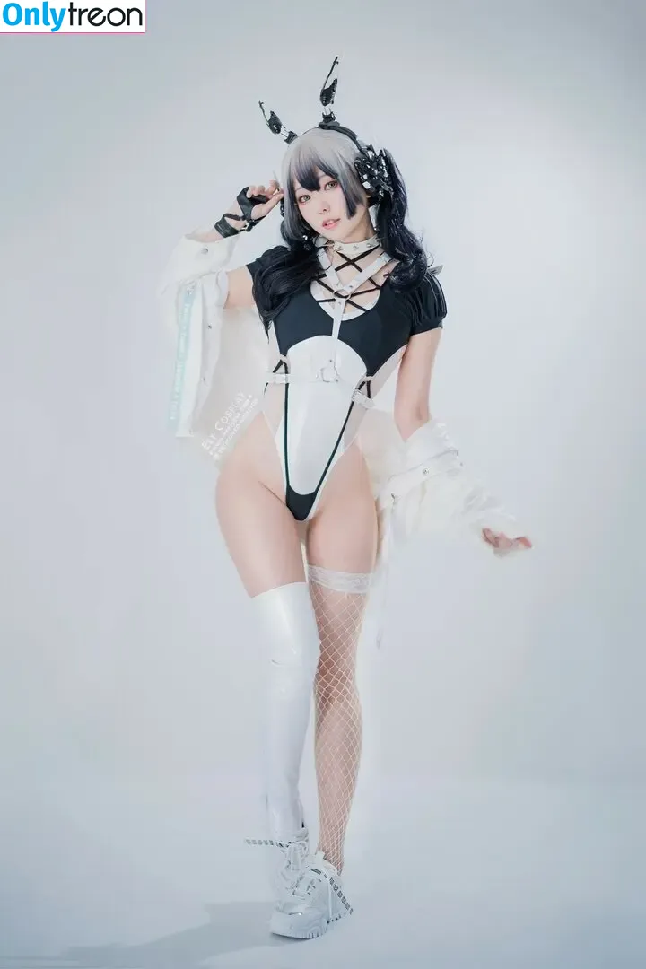 eeelyeee nude photo #0282 (Ely Cosplay / Ely_eee)
