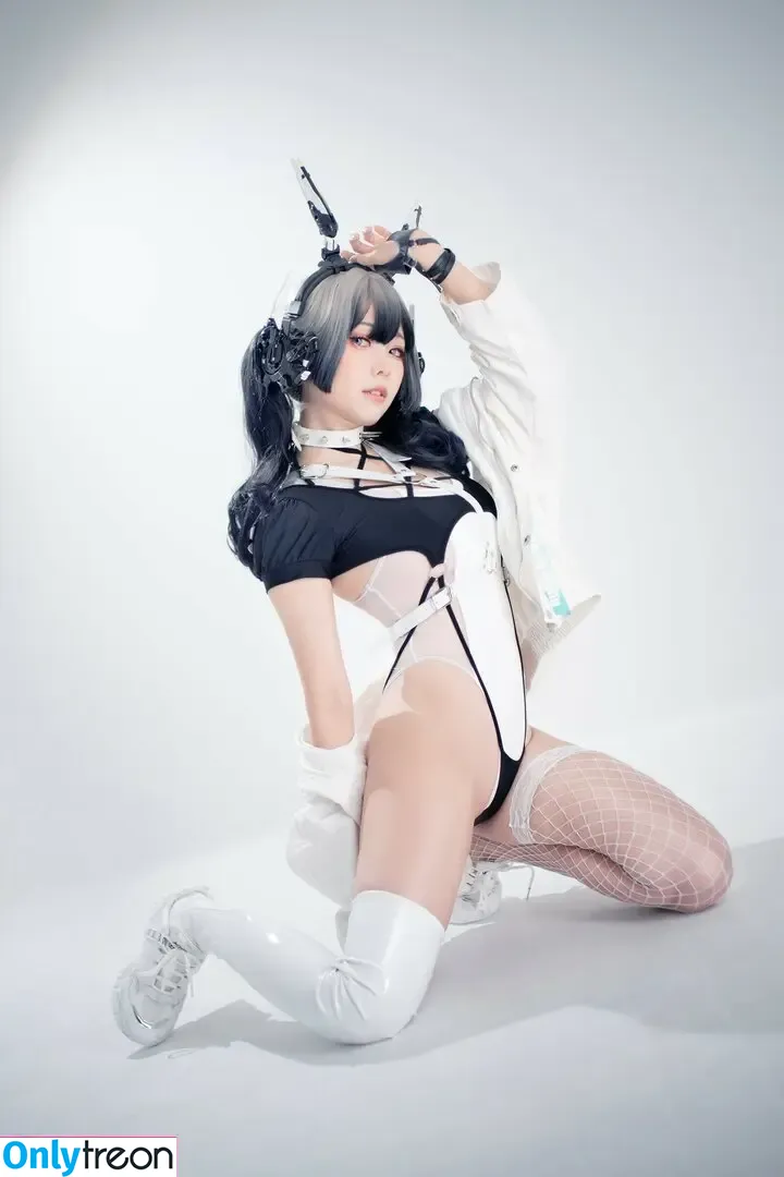 eeelyeee nude photo #0284 (Ely Cosplay / Ely_eee)