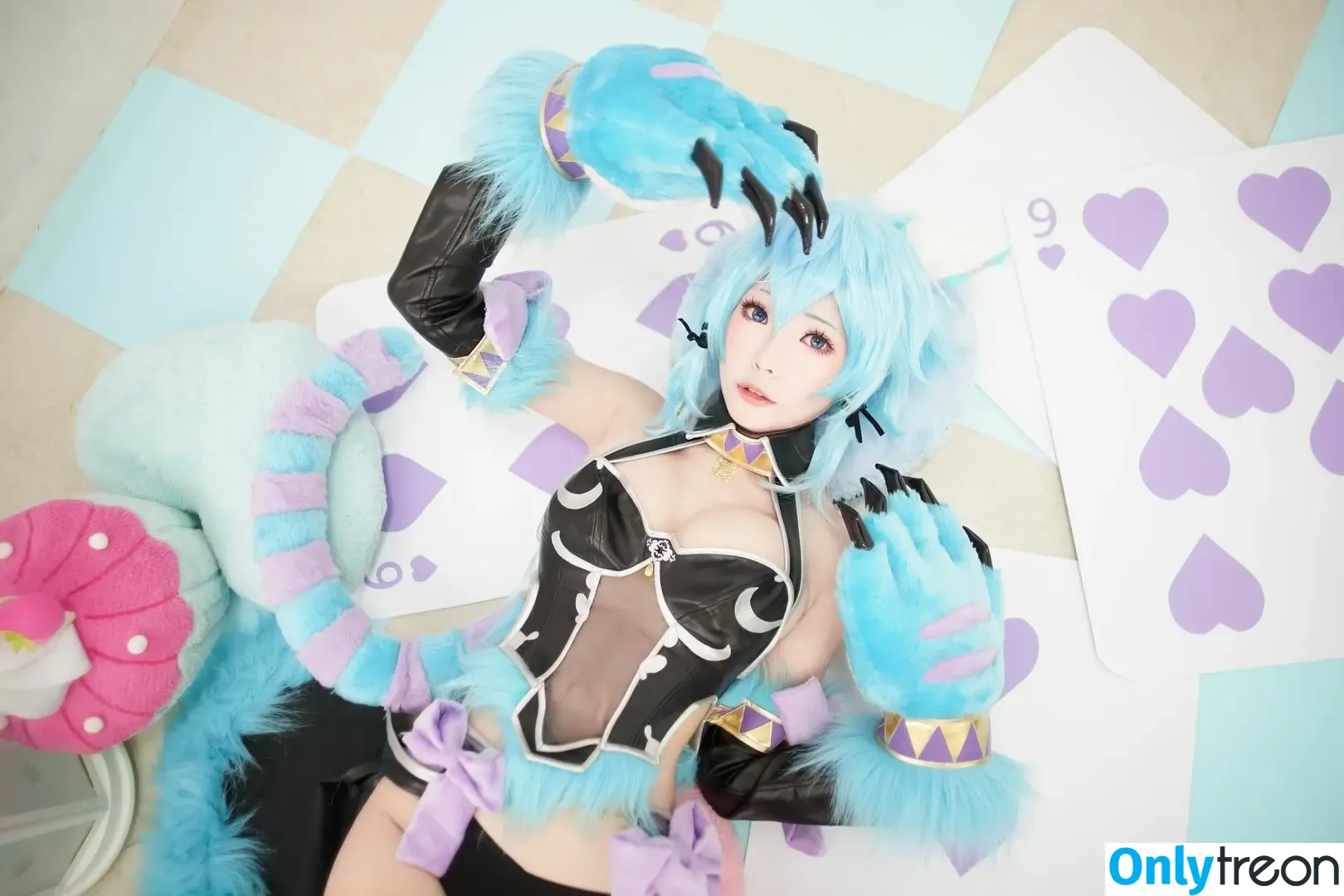 eeelyeee nude photo #0336 (Ely Cosplay / Ely_eee)