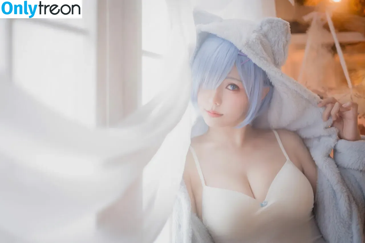 eeelyeee nude photo #0502 (Ely Cosplay / Ely_eee)