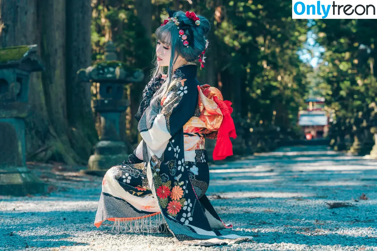 eeelyeee nude photo #0551 (Ely Cosplay / Ely_eee)