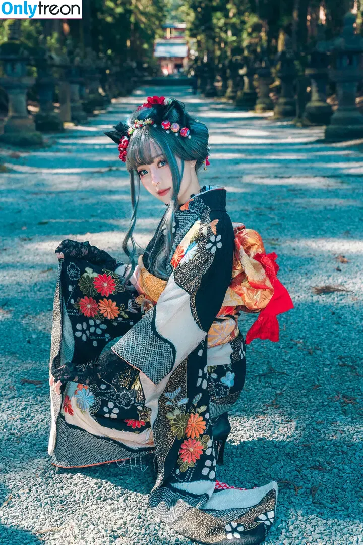 eeelyeee nude photo #0557 (Ely Cosplay / Ely_eee)