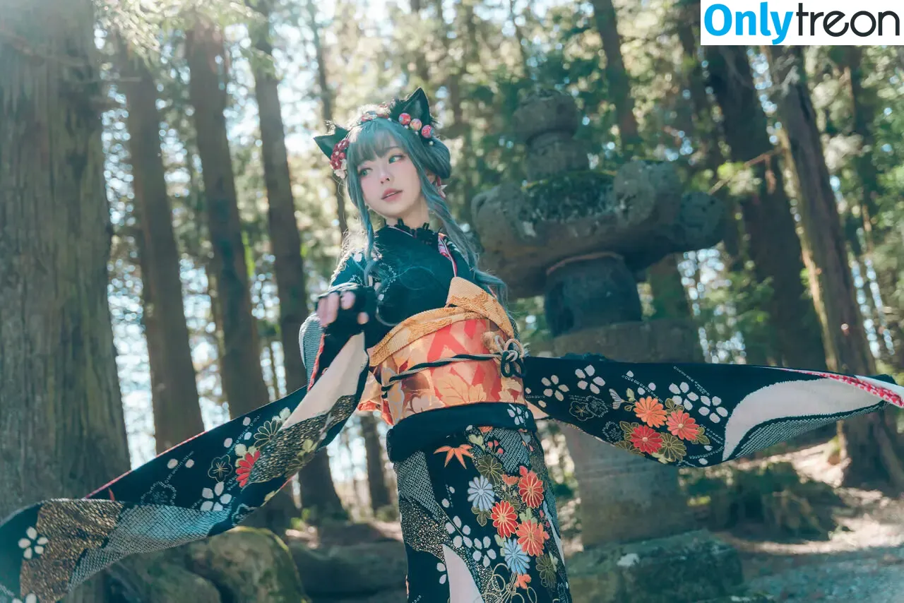 eeelyeee nude photo #0570 (Ely Cosplay / Ely_eee)