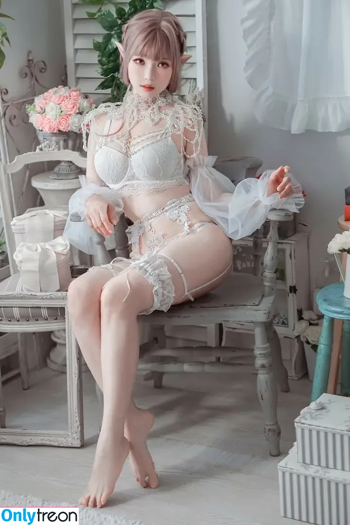 eeelyeee nude photo #0691 (Ely Cosplay / Ely_eee)